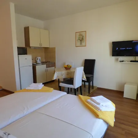 بيت ضيافة Buki 4*