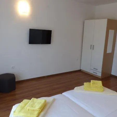 Gæstehus Buki 4*