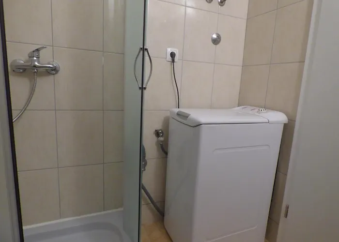 Buki سبليت